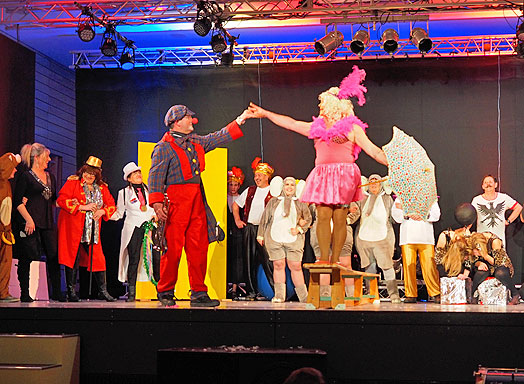 Ballerina der Zigeunergruppe 