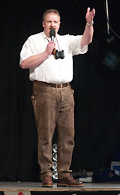 Karlfriedrich begrüßt